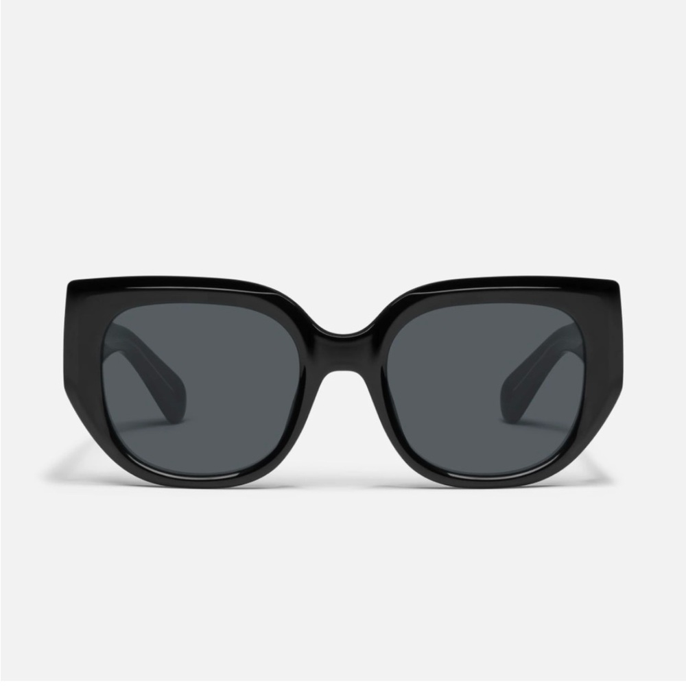 QUAY Busy Busy Black Oversized Square Geometric Women’s Sunglasses